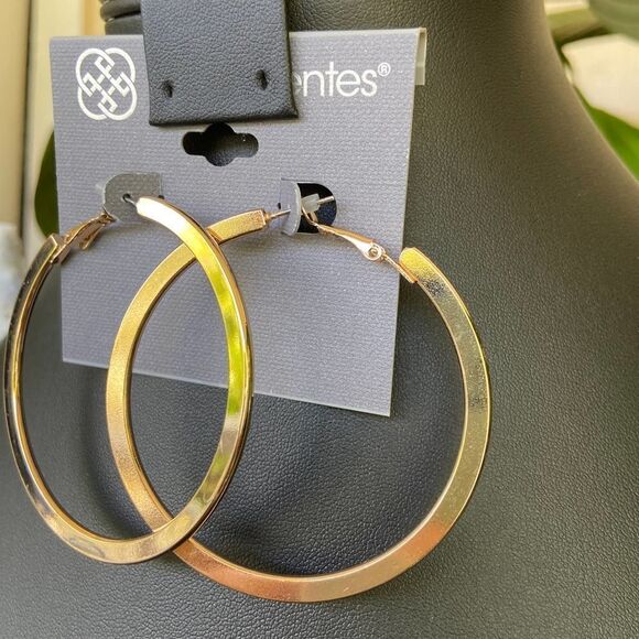 Slender Gold Hoops Daisy Fuentes Fashion Earrings $16ea / 3 for $25 - Picture 6 of 6